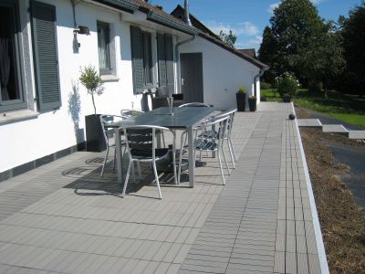 Terrasse en dalle reconstituée PVC gris
