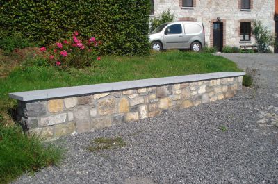 Muret en pierre