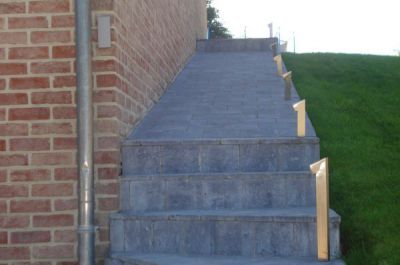 Escalier en pierre bleue